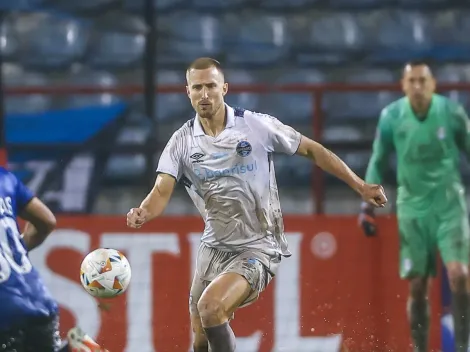 Grêmio vence Huachipato e situação envolvendo Rodrigo Ely chama atenção
