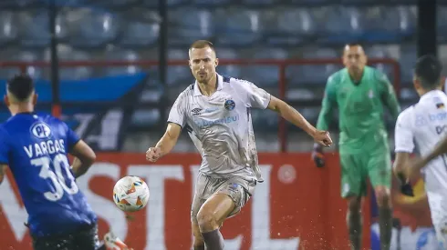 Rodrigo Ely em ação na partida. Foto: Divulgação/Flickr do Grêmio