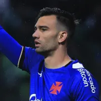 Protestos no Vasco: Léo Jardim fala com torcedores no CT e recebe apoio