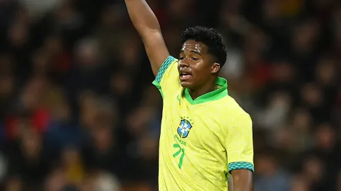 Endrick titular na Seleção Brasileira