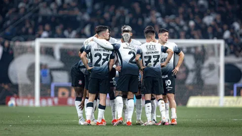 Jogadores do Timão antes da partida com o Botafogo