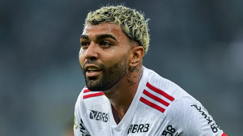 Gabigol comemorando seu gol durante partida entre Vasco e Flamengo, no Maracanã, pelo Campeonato Brasileiro, no dia 02/06/2024.