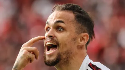 Michael durante partida contra o Athletico Paranaense. Atacante deve jogar no Mengão.