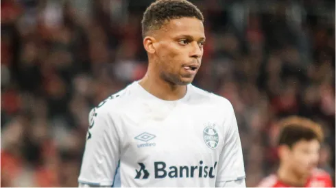 Foto: Gabriel Machado/AGIF – André Balada durante passagem pelo Grêmio