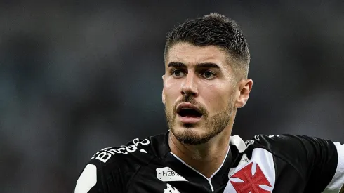 Após goleiro Adriel, Renato autorizou nova 'moeda de troca' para convencer time paulista a liberar o centroavante Pedro Raul