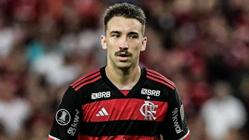 Léo Ortiz durante partida entre Flamengo e Palestino, no Maracanã, pela Copa Libertadores da América, no dia 10/04/2024.
