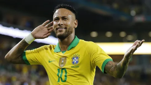 Neymar em jogo da Seleção Brasileira
(Foto: Michael Reaves/Getty Images)