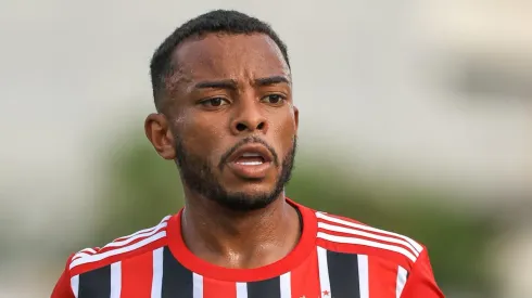 SP - Santo Andre - 05/02/2023 - PAULISTA 2023, SANTO ANDRE X SAO PAULO - Welington jogador do Sao Paulo durante partida contra o Santo Andre no estadio Bruno Jose Daniel pelo campeonato Paulista 2023.