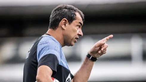 Carille autorizou rescisão de meia fora dos planos do Santos