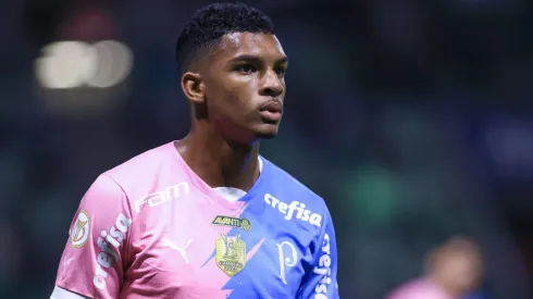Luis Guilherme jogador do Palmeiras durante partida contra o Atletico-MG no estadio Arena Allianz Parque pelo campeonato Brasileiro A 2023. Foto: Marcello Zambrana/AGIF