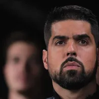 Torcida do Corinthians pede saídas de António Oliveira e Caetano: \'Demissões hoje\'