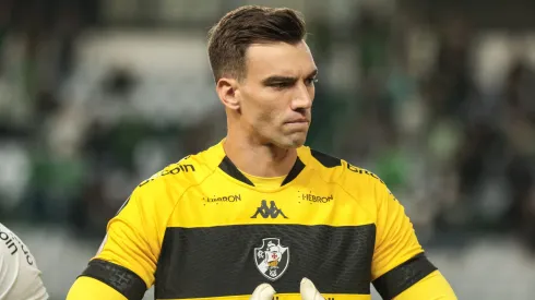 Léo Jardim detecta evolução do Vasco mesmo com sequência negativa