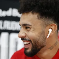 Arábia Saudita entra em cena e pode tirar Claudinho das mãos do Flamengo