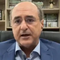 Carlos Eugênio Simon detona arbitragem após expulsão de Hulk contra o Palmeiras