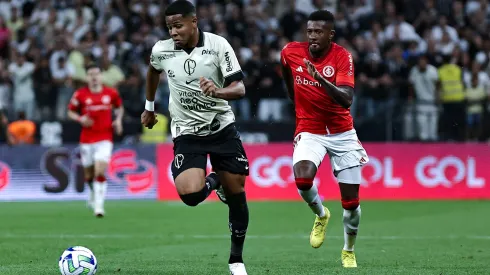 Wesley jogador do Corinthians durante partida contra o Internacional no estadio Arena Corinthians pelo campeonato Brasileiro A 2023. Foto: Fabio Giannelli/AGIF