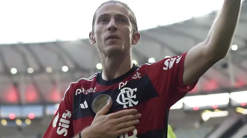 Filipe Luís em sua despedida como jogador em partida entre Flamengo e Cuiabá, no Maracanã, pelo Campeonato Brasileiro de 2023, no dia 03/12.