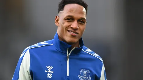 Yerry Mina está em fim de contrato na Itália e pode virar reforço do Cruzeiro na janela