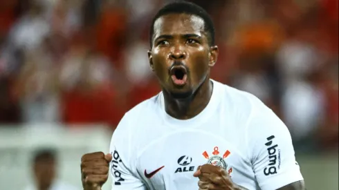 Cruzeiro quer repatriar Cacá, do Corinthians.