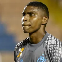 Corinthians toma decisão sobre Hugo Souza e prepara oferta ao Flamengo