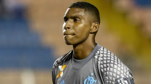 Flamengo pode negociar Hugo Souza.