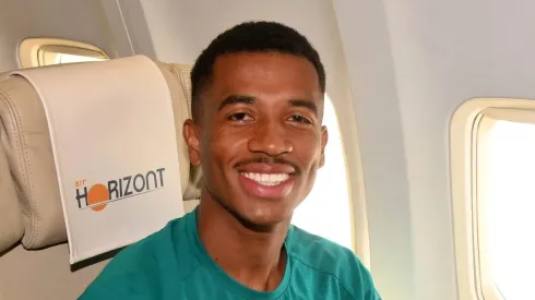 Marcos Antônio durante viagem pelo time italiano. Jogador quer vestir a camisa do Mengão.