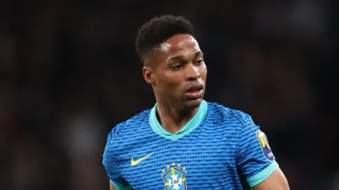 Wendell na Seleção Brasileira para a disputa da Copa América. Foto: Catherine Ivill/Getty Images
