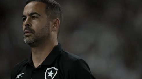 Artur Jorge terá trabalho diante do Criciúma neste sábado.
