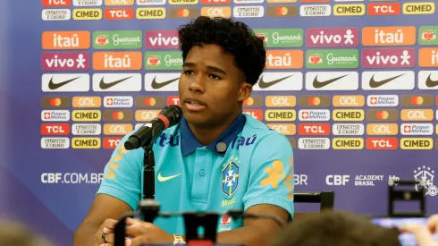 Endrick falando sobre Seleção Brasileira. Foto: Rafael Ribeiro/CBF