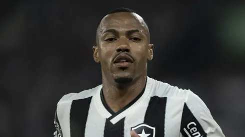 Marlon Freitas fez falta para o elenco do Botafogo. Foto: Jorge Rodrigues/AGIF