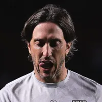 Torcida do São Paulo se revolta com Zubeldía após derrota de virada: “burro”