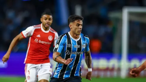 Carballo em ação com a camisa do Imortal. Foto: Lucas Uebel/Grêmio FBPA