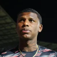 Arboleda completa sete anos no Tricolor e torcida repercute: “Tem que se aposentar no São Paulo”