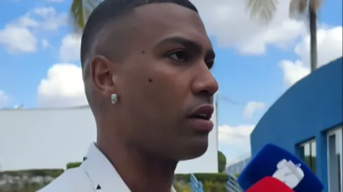 Foto: Reprodução/Instagram oficial Cruzeiro - Walace chegou na Toca da Raposa nesta quarta-feira (26)