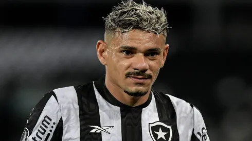 Tiquinho Soares durante partida entre Botafogo e Aurora-BOL, no Estádio Nilton Santos, pela Copa Libertadores da América, no dia 28/02/2024.