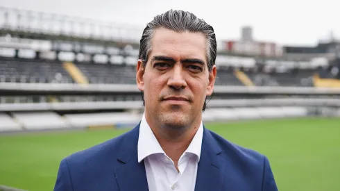 Bracks foi anunciado no Santos e mexeu no passado