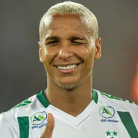 Contratação de Deyverson pelo Grêmio fica perto de acontecer; Outro centroavante também vai chegar