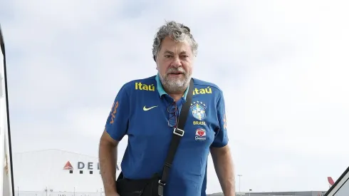 Casares com a delegação da Seleção Brasileira. Foto: Rafael Ribeiro/CBF