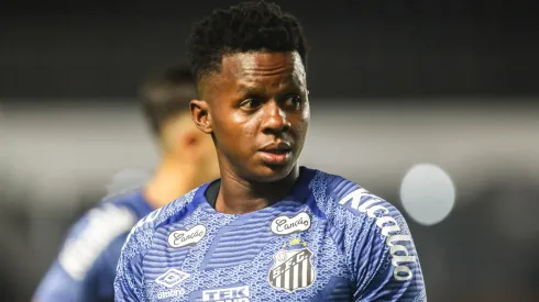 Cazares fez apenas um gol e não convenceu diretoria do Peixe em 2024