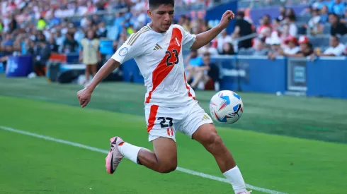 Canadá e Chile duelam pela classificação na Copa América.