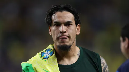 Gómez após trocar de camisa com Endrick. Foto: Buda Mendes/Getty Images