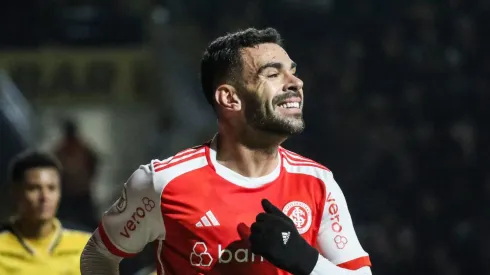 Bruno Henrique comemora gol contra o Criciúma. Foto: Leonardo Hubbe/AGIF
