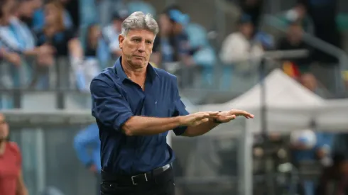 Grêmio tem apenas duas vitórias em dez jogos. Maxi Franzoi/AGIF.