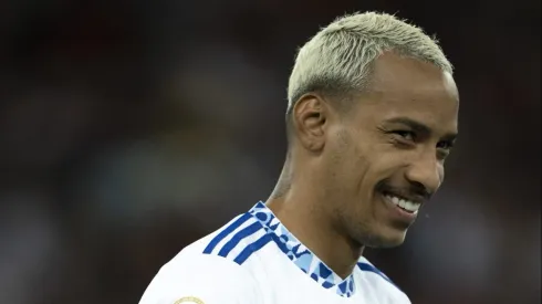 Matheus Pereira, jogador do Cruzeiro, durante partida contra o Flamengo no estádio Maracanã pelo