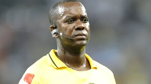 PC Oliveira quando ainda era árbitro, em partida entre Flamengo e Botafogo, no Maracanã, no dia 23/10/2013.