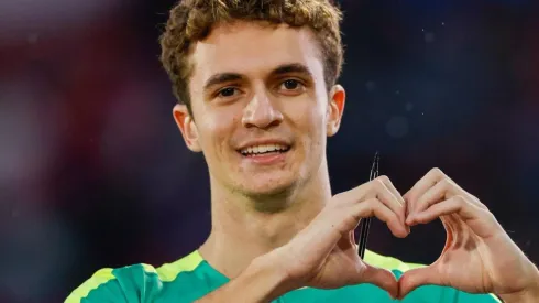 Renan Gallina faz parte da equipe de revezamento 4×100 do Brasil - Foto: Instagram @renangallina