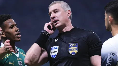 Gol do Palmeiras saiu de uma falta marcada por Daronco.