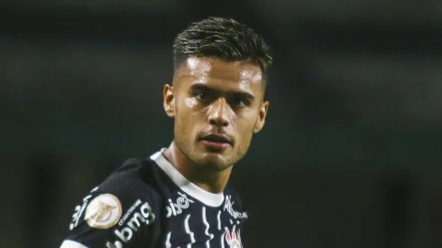 Futuro de Fausto Vera terá definição após reunião entre Corinthians e Atlético