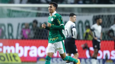 Vitor Reis e Yuri Alberto. Foto: Alexandre Schneider/Getty Images