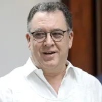 Santos de Marcelo Teixeira decide assinar com atacante do Corinthians, Gustavo Mosquito