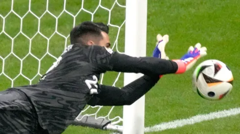 Diogo Costa, de Portugal, brilhou nas oitavas na decisão de pênaltis contra a Eslovênia